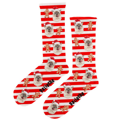Chaussettes de Noël pour adulte rayées avec motifs pain d’épices et tête d’un chat avec son bonnet de Noël
